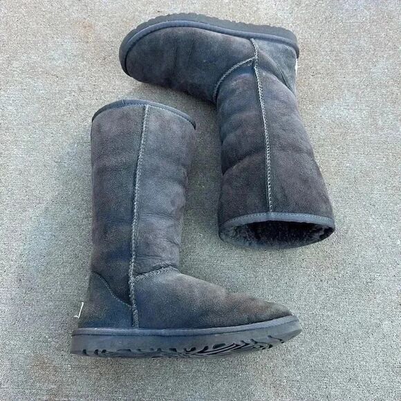 Ugg Classic Tall Boots - Picture 2 of 13